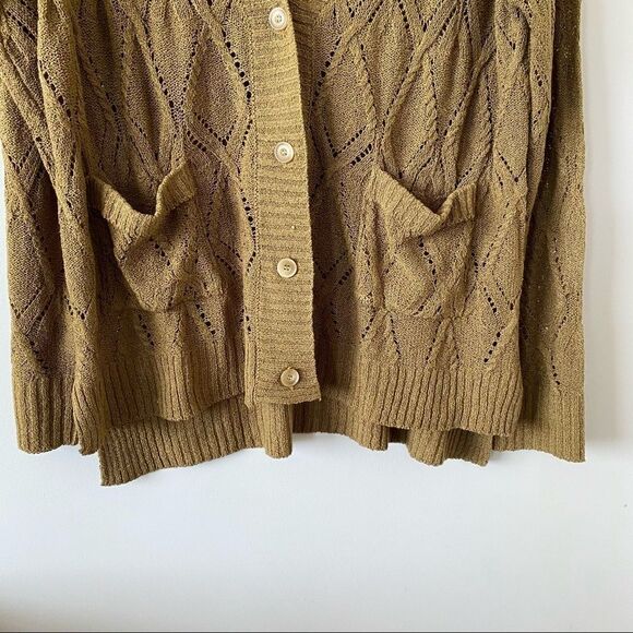 DAYTRIP-OPEN Knit Pocket Button Down Cardigan - Picture 5 of 9
